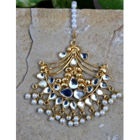 Kundan Pearl Maang Tikka